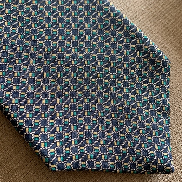 Bally (OS) - Picture 4 of 9